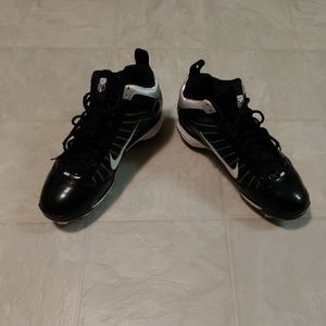 Men's Baseball Cleats SOLD!